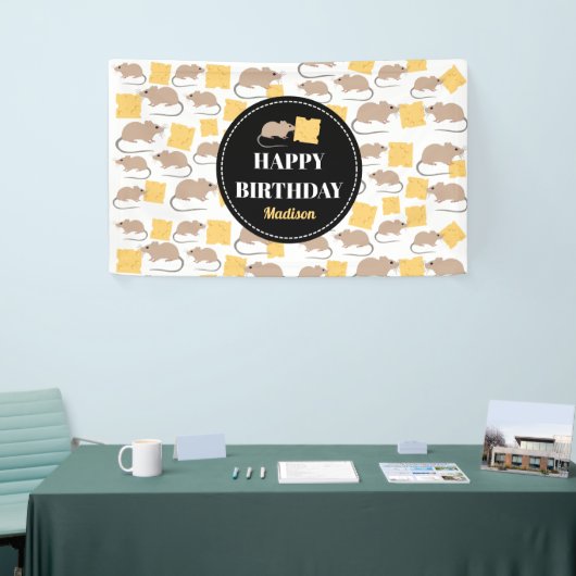 Cute Mouse Rodent Eating Cheese Birthday Spandoek (Beurs)