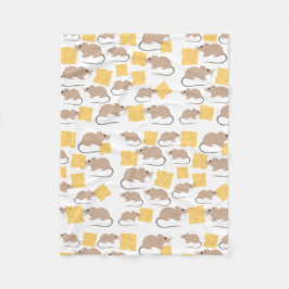 Cute Mouse Rodent Eating Cheese Pattern Fleece Deken