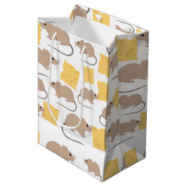 Cute Mouse Rodent Eating Cheese Pattern Medium Cadeauzakje