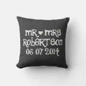 Cute Mr en Mrs. Chalkboard bruiloft werpt kussens (Voorkant)