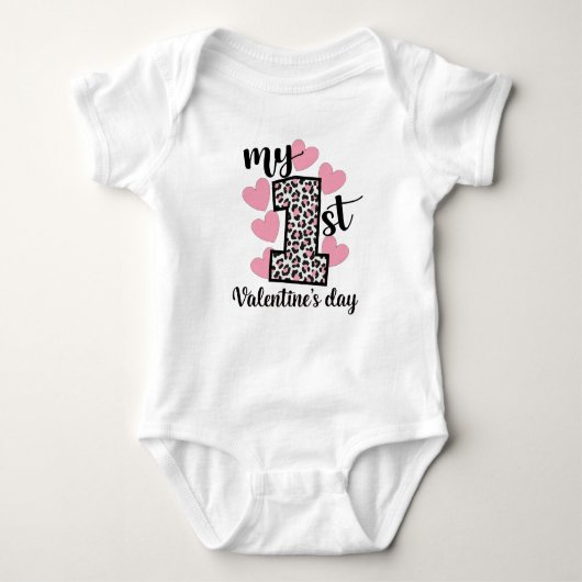 CUTE MY FIRST VALENTINES DAY SAYING ROMPER (Voorkant)