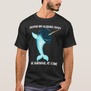 Cute Narwhal Design for Women Mam Whale Arctic Oce T-shirt