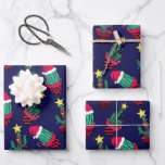 Cute Navy Decorated Cactus Tree Kerstlampjes Inpakpapier Vel<br><div class="desc">Dit leuke, artistieke en leuke kerstvakantieontwerp is perfect voor het feestelijke en vrolijke seizoen. Het is voorzien van een handgetekende rode, groene, zwarte en meerkleurige versierde afbeelding van cactus; met inbegrip van tuinland, verlichting, sierplanten, snoepriet, stertoppers en een pet van de Kerstman boven op een bed van witte sneeuw en...</div>