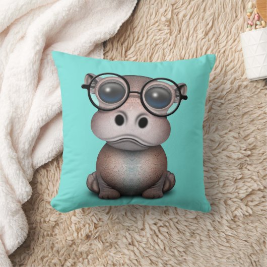 Cute Nerdy Baby Hippo Wearing Glasses Kussen (Deken)