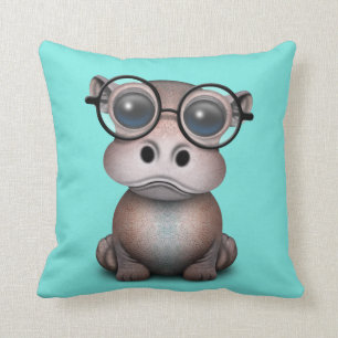 Cute Nerdy Baby Hippo Wearing Glasses Kussen