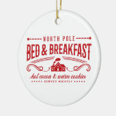 Cute North Pole Bed and Breakfast Keramisch Ornament (Links)