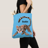 Cute ocelot cartoon illustratie tote bag (Dichtbij)