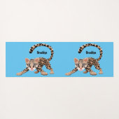 Cute ocelot cartoon illustratie yogamat (Achterkant (horizontaal))