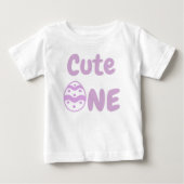 Cute One Paasse 1ste verjaardag Baby T-Shirt (Voorkant)
