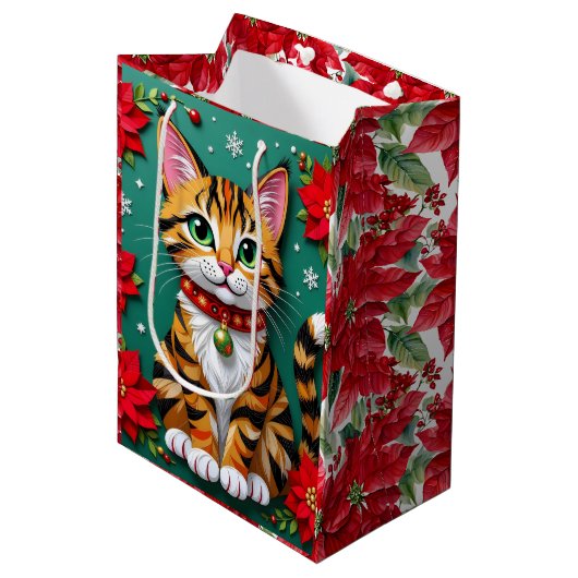 Cute Orange Kitty Cat and Poinsettia Christmas Medium Cadeauzakje (Voorkant Gekanteld)