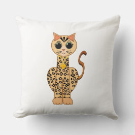 Cute Orange Spotted Bengal Cat on White Kussen