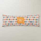 Cute Oranje Blue Leafy Botanical Monogram Patroon Lichaamskussen (Voorkant)