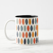 Cute Oranje Blue Leafy Botanical Monogram Patroon Tweekleurige Koffiemok (Links)