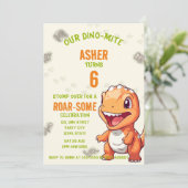 Cute Oranje Dinosaurus T-Rex Verjaardagsuitnodigin Kaart (Staand voorkant)