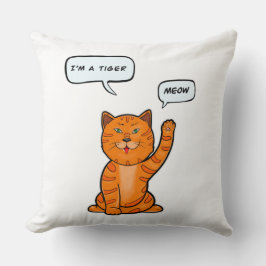 Cute oranje kat zegt "Meow". Tijger 2022 T-Shirt Kussen