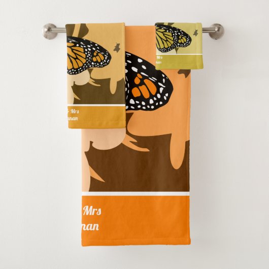 Cute Oranje Mr & Mrs Monarch Butterfly Pair Bad Handdoek (Insitu)