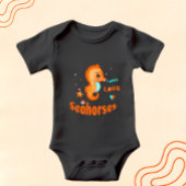 Cute oranje seahorse romper