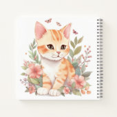 Cute Oranje Tabby Kitten met Spring Flowers Notitieboek (Achterkant)