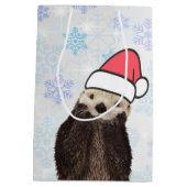 Cute Otter die met Kerstmis een kerstman heeft. Medium Cadeauzakje (Achterkant)