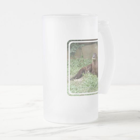 Cute Otter Frosted Beer Mok (Voorkant rechts)