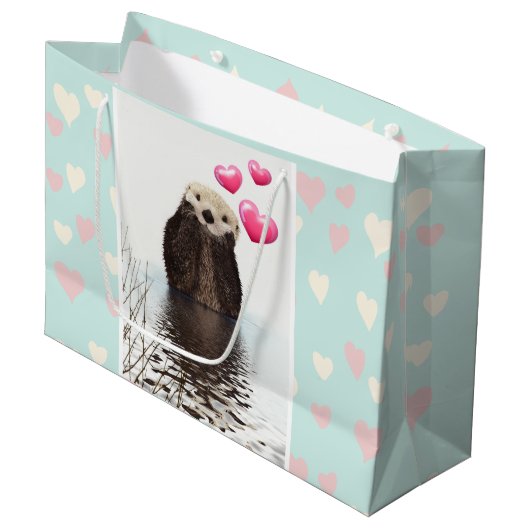 Cute Otter met roze liefdesharten Groot Cadeauzakje (Voorkant Gekanteld)
