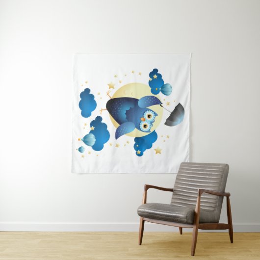 Cute Owl Flying with Umbrella Wandkleed (In Situ (horizontaal))