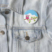 Cute Owl Girl op een Button van de Tak (In situ)