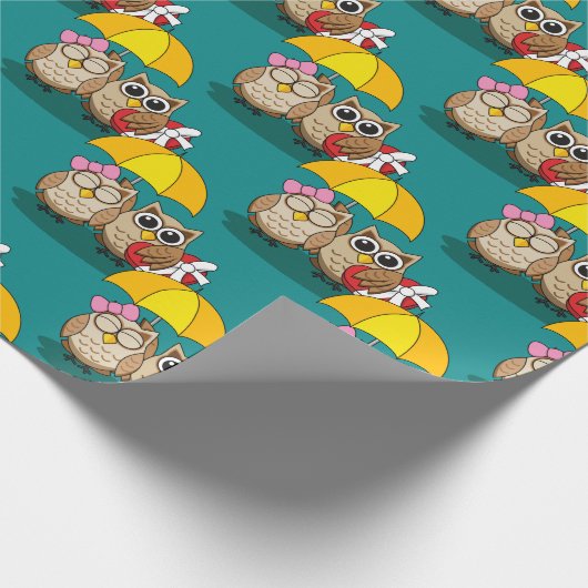 Cute Owl Lovers w/ Umbrella & Red Chocolate Box Cadeaupapier (Hoek)
