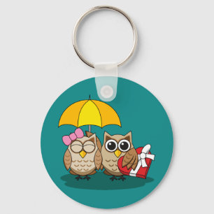 Cute Owl Lovers w/ Umbrella & Red Chocolate Box Sleutelhanger