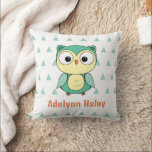 Cute Owl Triangle Pattern Custom Throw Pillow Kussen<br><div class="desc">This throw pillow is perfect for kids' room decoration. With the personalized name, it can be a great birthday gift ♥ Soft color combination with Triangle Pattern on the background ♥ All color can be edited to any color to match your room ♥ Hope you like this design, feel free...</div>