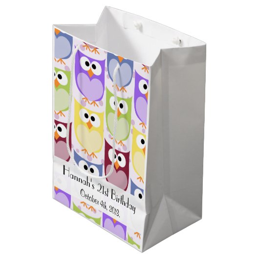 Cute Owls, Owl Pattern, Colorful Owls, Birthday Medium Cadeauzakje (Voorkant Gekanteld)