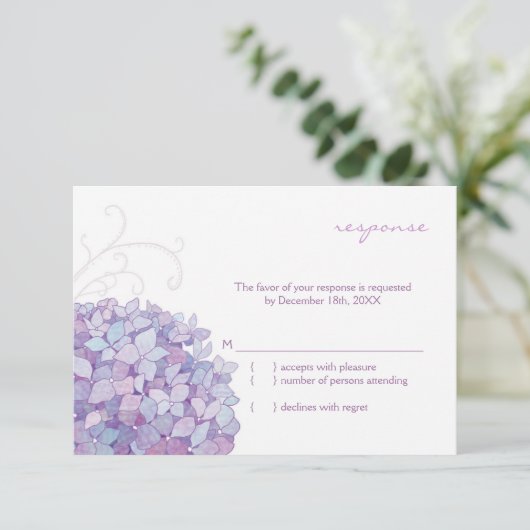 Cute Paarse Hydrangea Bloom Wedding RSVP (Staand voorkant)