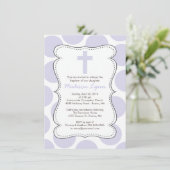 Cute Paarse Polka Dots Cross Baptisme Invitation Kaart (Staand voorkant)