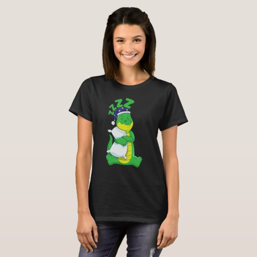 Cute Pajama for Women   Nigh  Sleeping Alligator T-shirt (Voorkant volledig)