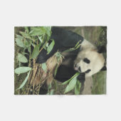 Cute Panda Beer Eating Leaves Fleece Blanket Deken (Voorkant (Horizontaal))
