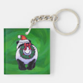 Cute Panda-Beer in Santa Hat op groen Sleutelhanger (Achterkant)