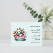 Cute Panda die in een binnenste buisje rondhangt Uitnodiging Briefkaart (Staand voorkant)