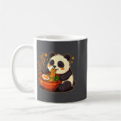Cute Panda Eating Ramen Noodles  Koffiemok (Links)
