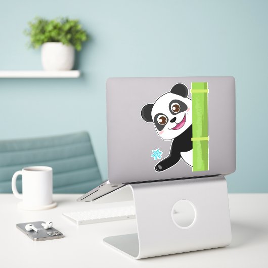Cute panda en sneeuwvlokken sticker (Laptop op bureau)