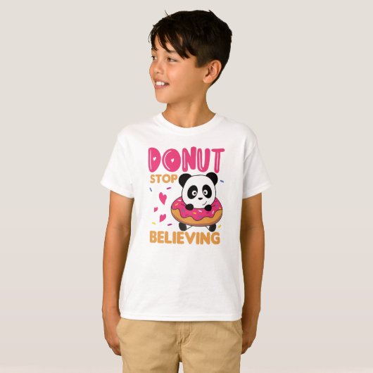 Cute Panda Funny Animals in Donut Pun T-shirt (Voorkant volledig)