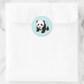 Cute Panda on Baby Blue Circles Ronde Sticker (Tas)