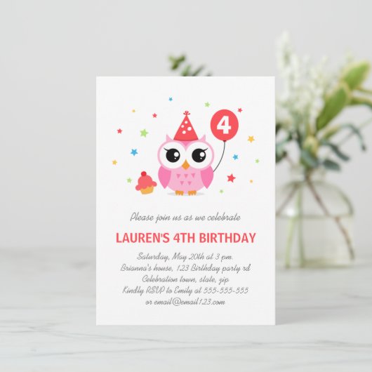 Cute party owl met ballon en cupcake jarig kaart (Staand voorkant)