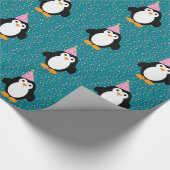 Cute Party Penguin Cadeaupapier (Hoek)