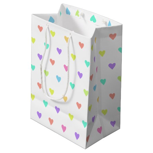 Cute Pastel Rainbow Hearts Pattern Medium Cadeauzakje (Achterkant Gekanteld)