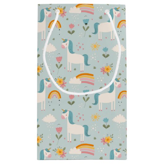 Cute pastel Rainbow Unicorn Pattern Klein Cadeauzakje (Achterkant)