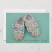 Cute pastel schoenen babymeisje doucheuitnodiging kaart (Voorkant)