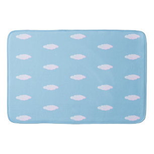 Cute pastelwolken op lichthemelblauw badmat