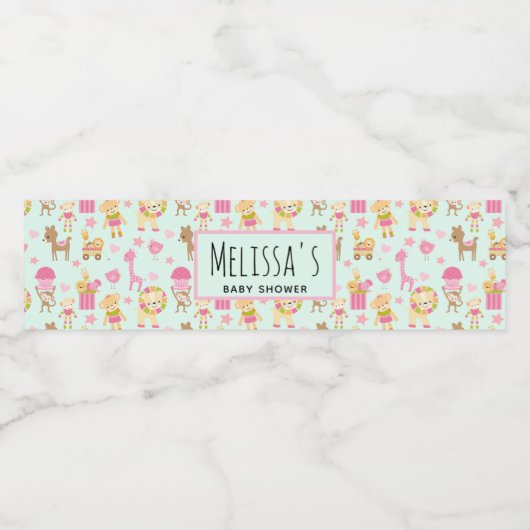 Cute Pattern met Happy Animals & Toys Baby shower Waterfles Etiket (Enkel label)