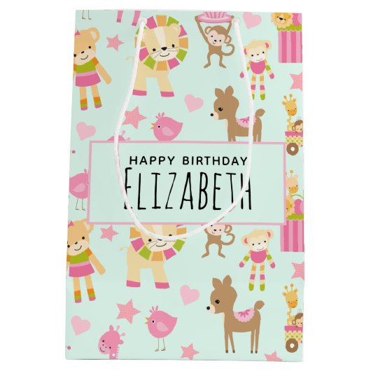 Cute Pattern met Happy Animals & Toys Birthday Medium Cadeauzakje (Achterkant)