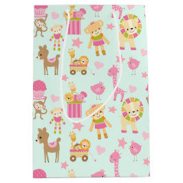 Cute Pattern met Whimsical Animals & Toys Medium Cadeauzakje